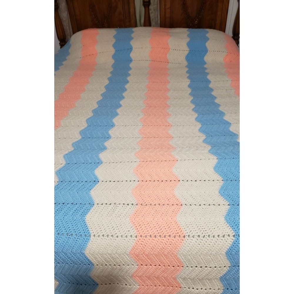 Crochet Large Pastel Chevron 93"W x90"L Queen Bedspread